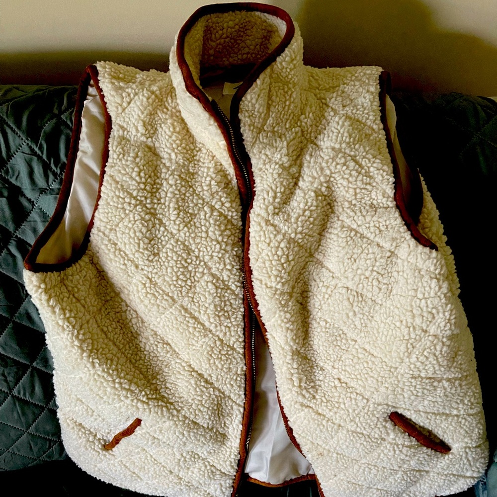 Old navy vest